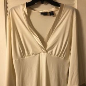 Silky & Satin trimmed blouse